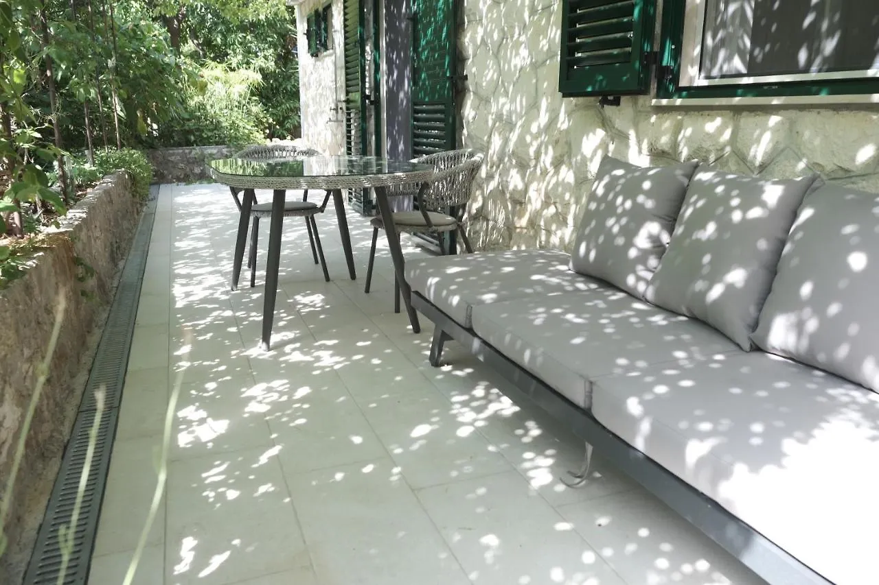 Studio Apartment Mao Trogir