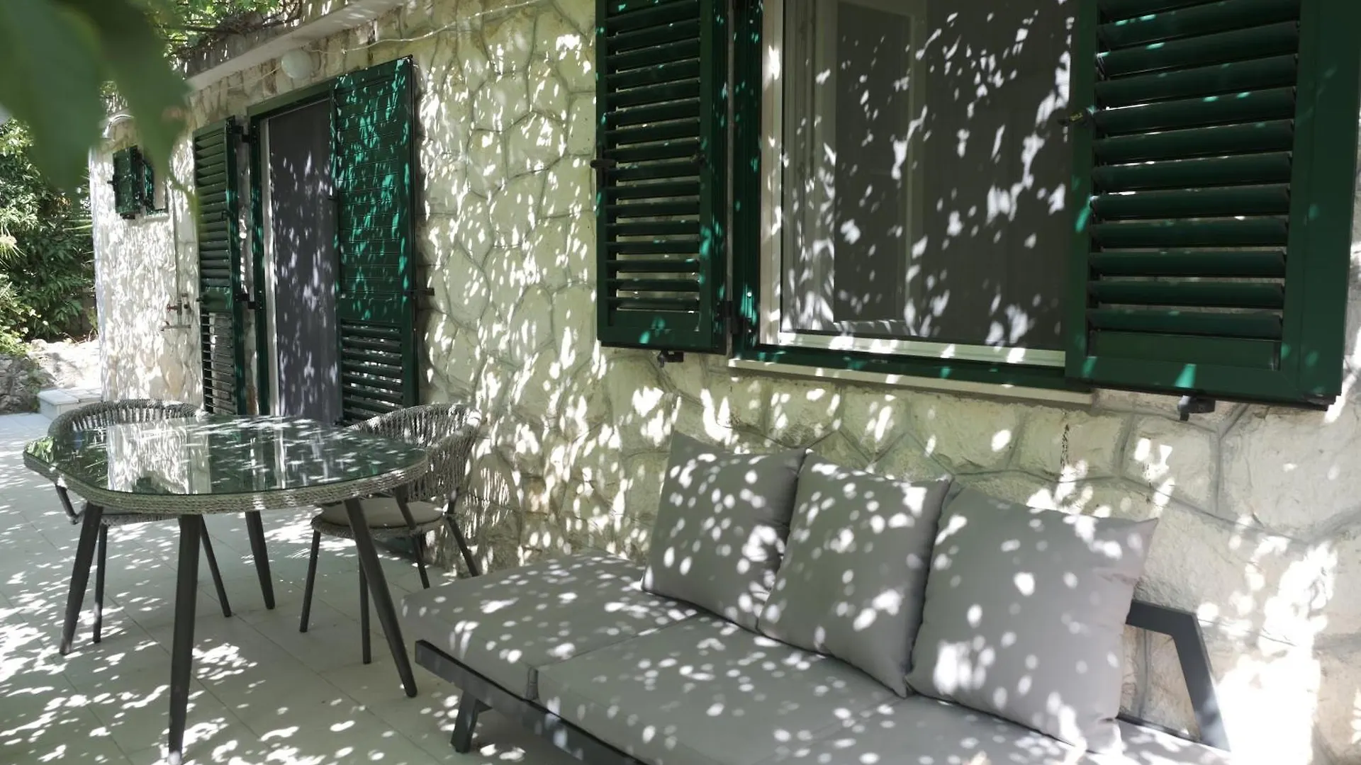 Studio Apartment Mao Trogir Croatia
