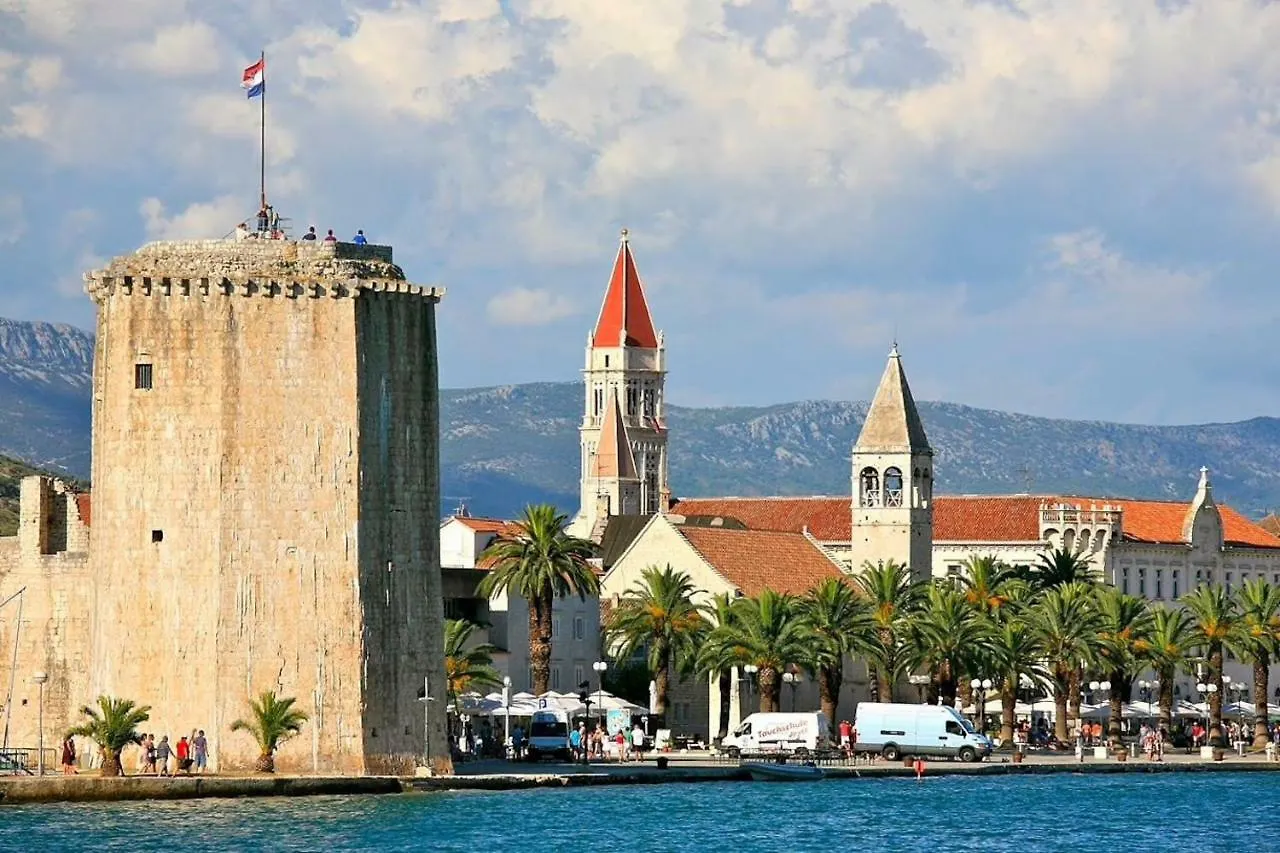 Studio Apartment Mao Trogir