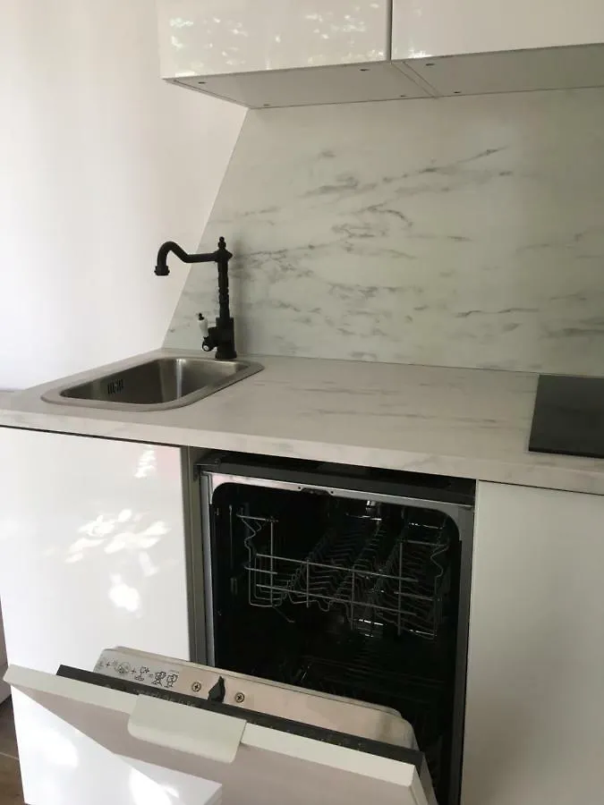 Studio Apartment Mao Trogir Croatia