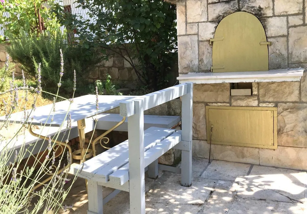 Studio Apartment Mao Trogir Croatia