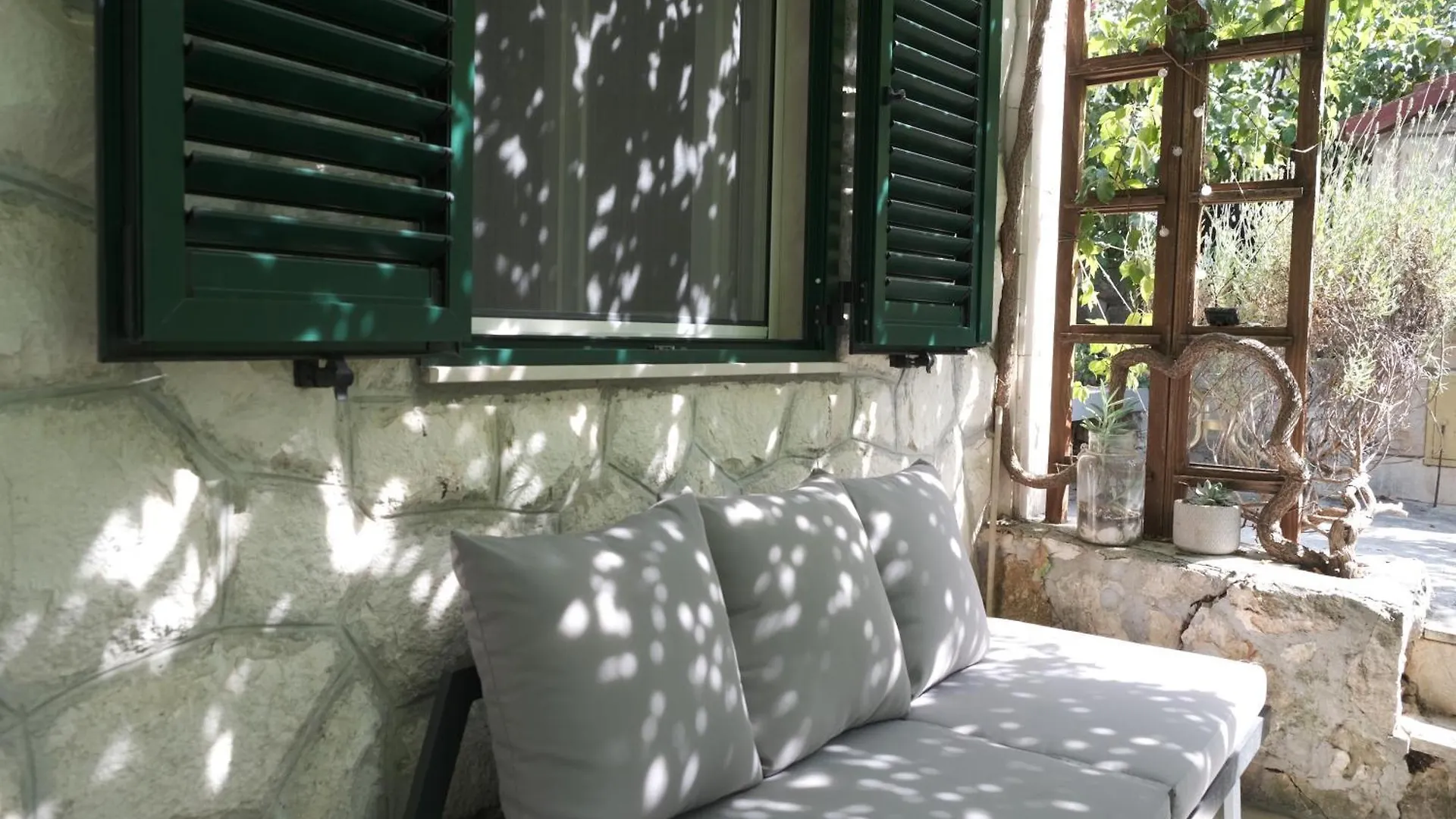 Studio Apartment Mao Trogir