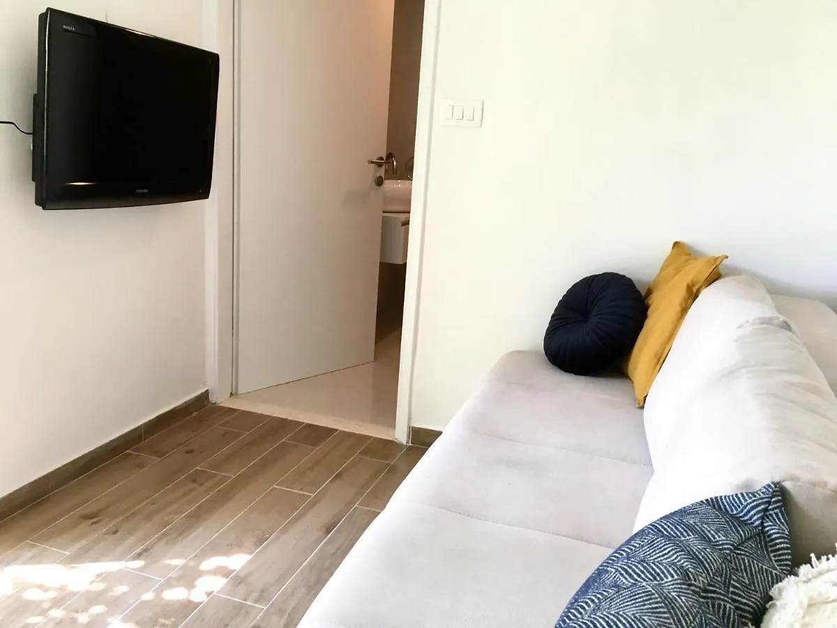 Studio Apartment Mao Trogir Chorvatsko