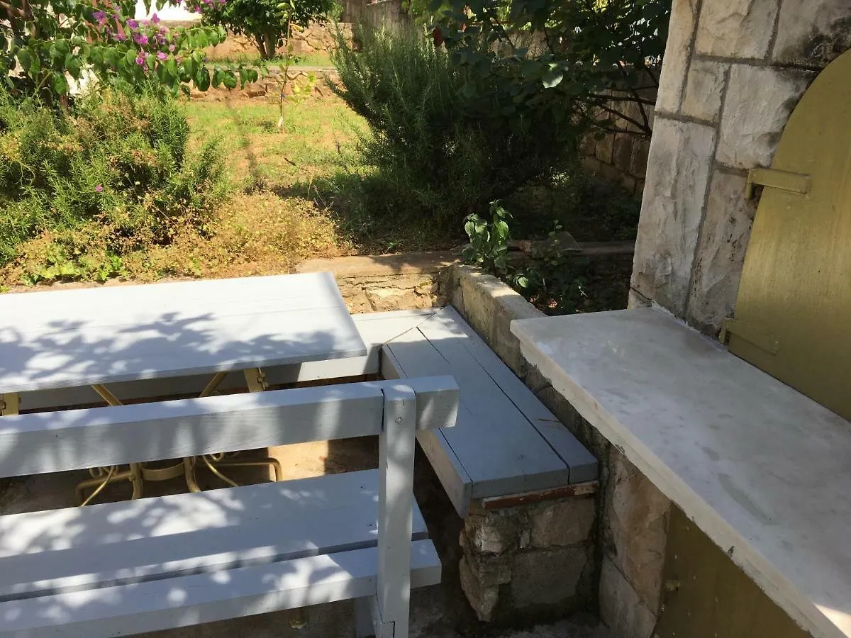 Studio Apartment Mao Trogir